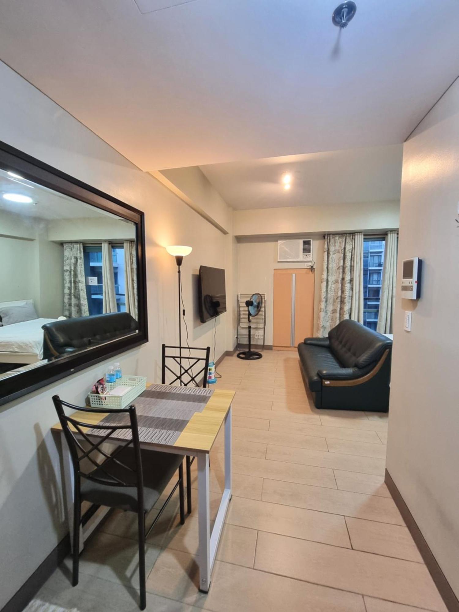 Palm Tree Condos Near Mnl Airport Terminal 3 By Elr มะนิลา ภายนอก รูปภาพ