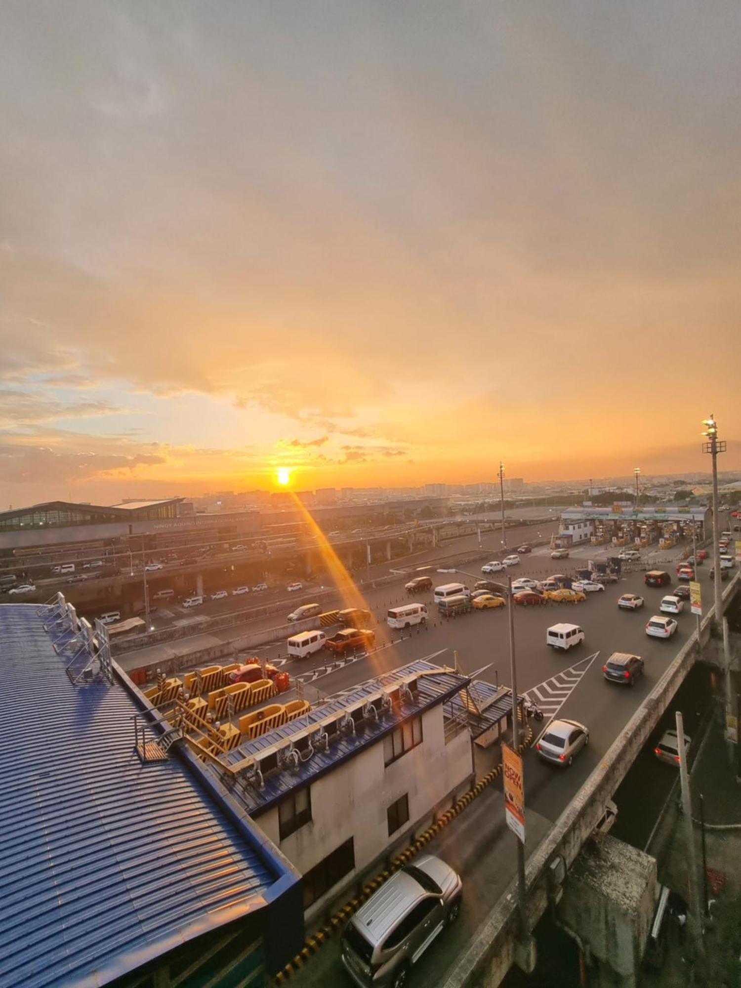 Palm Tree Condos Near Mnl Airport Terminal 3 By Elr มะนิลา ภายนอก รูปภาพ